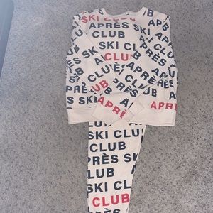 Women’s jogging suit